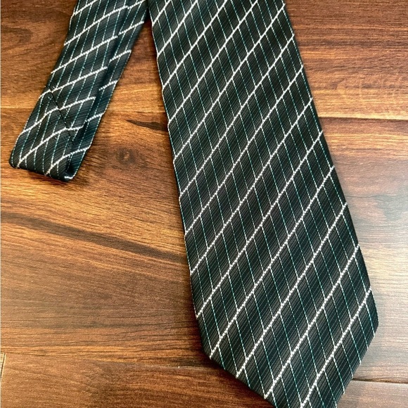 ERMENEGILDO ZEGNA VTG Forest Green Silk Tie with Diagonal Stripes - Picture 6 of 8